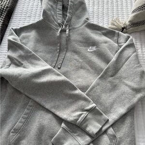 Nike Heather Gray Sweatshirt
